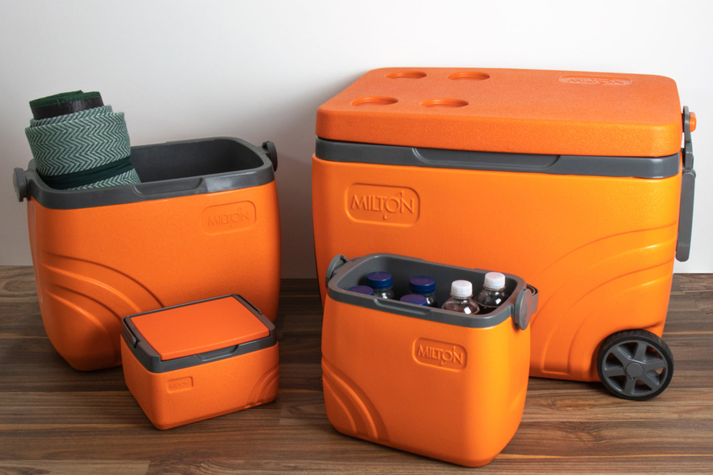 4 PC Orange Insulated Water Jug Set