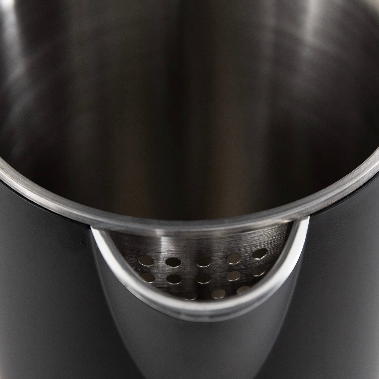 West Bend 1.5 L Electric Kettle