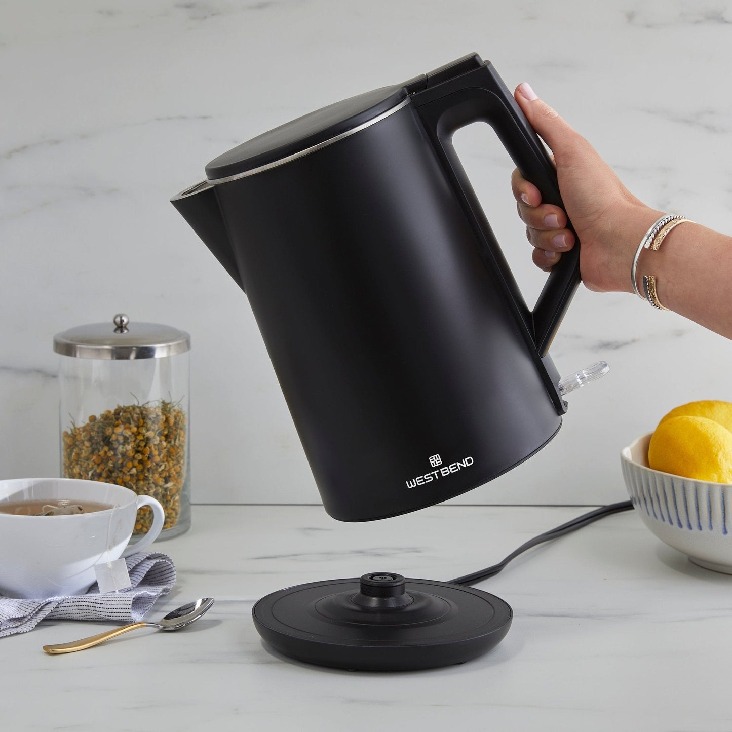 West Bend 1.5 L Electric Kettle
