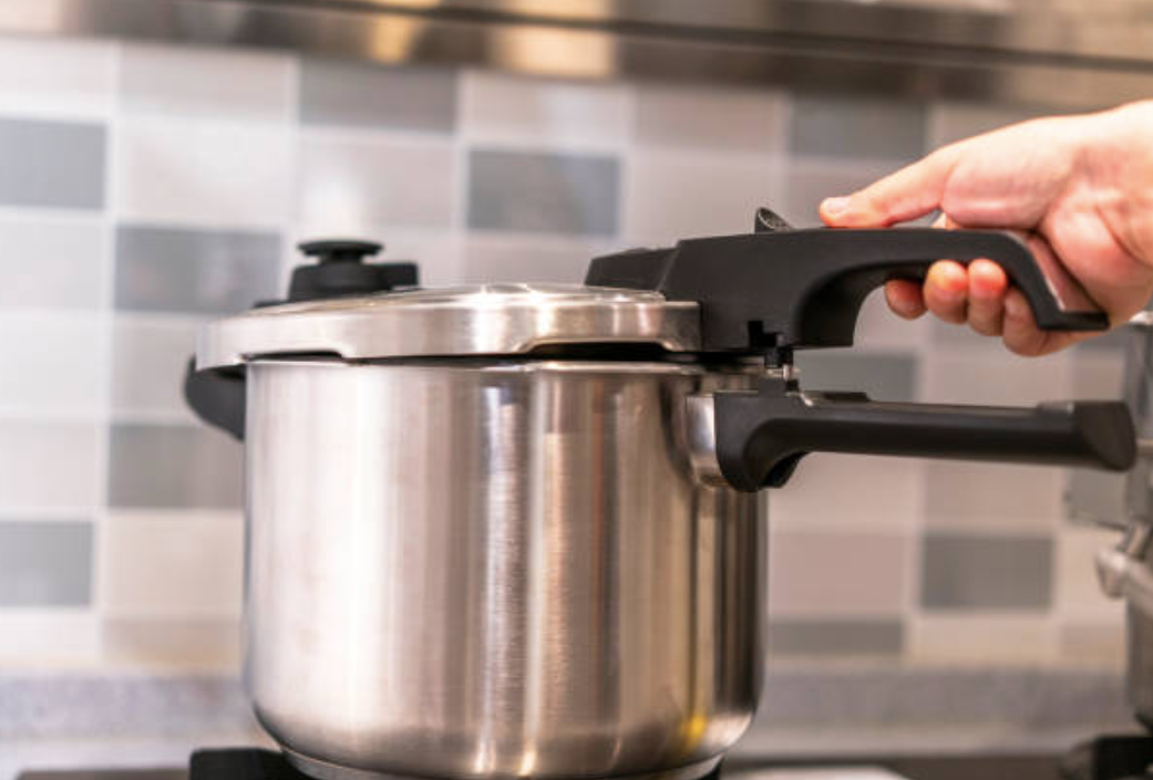 24cm Stainless Steel Pressure Cooker