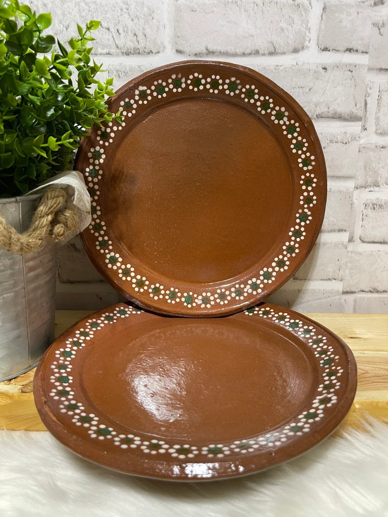 18cm Brown Round Clay Plate