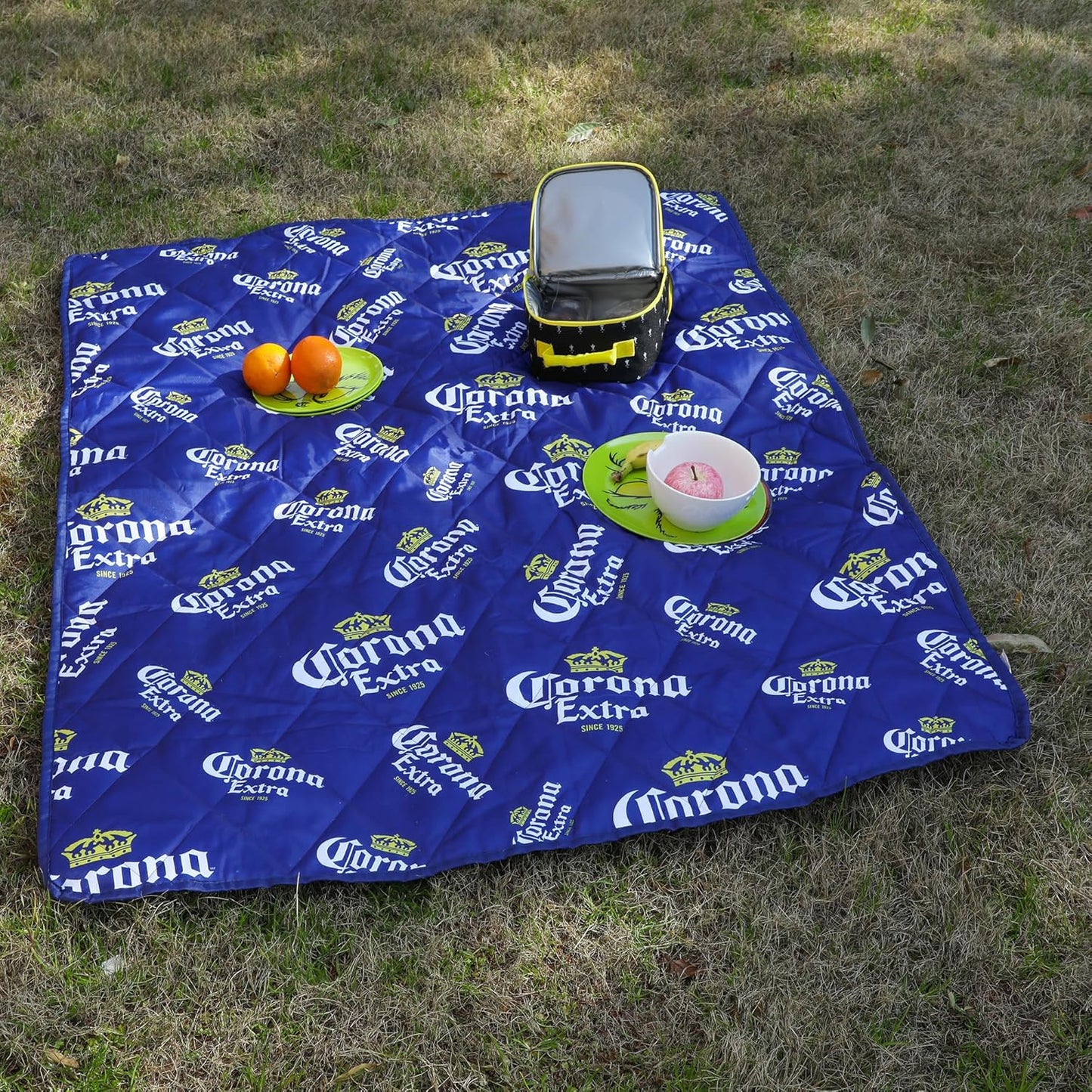 BIOWORLD CORONA THEMED PICNIC QUILT