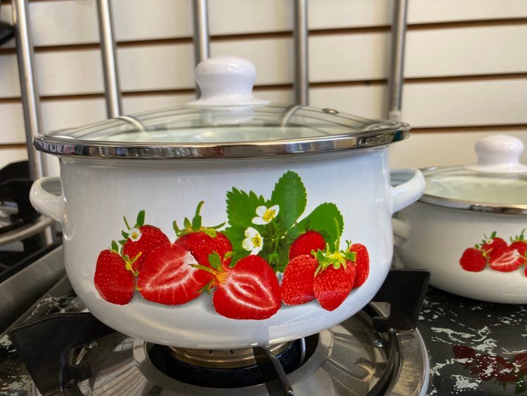 6 PC Strawberries Stock Pot Enamel