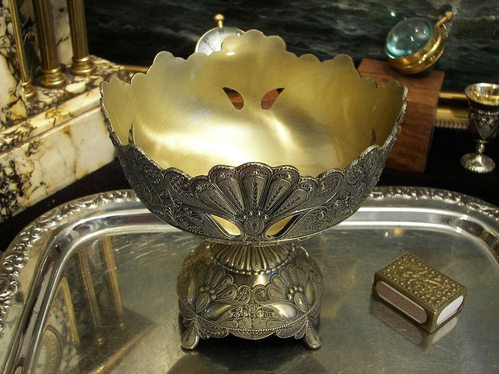 Small Gold Plated Metal Fruit Bowl