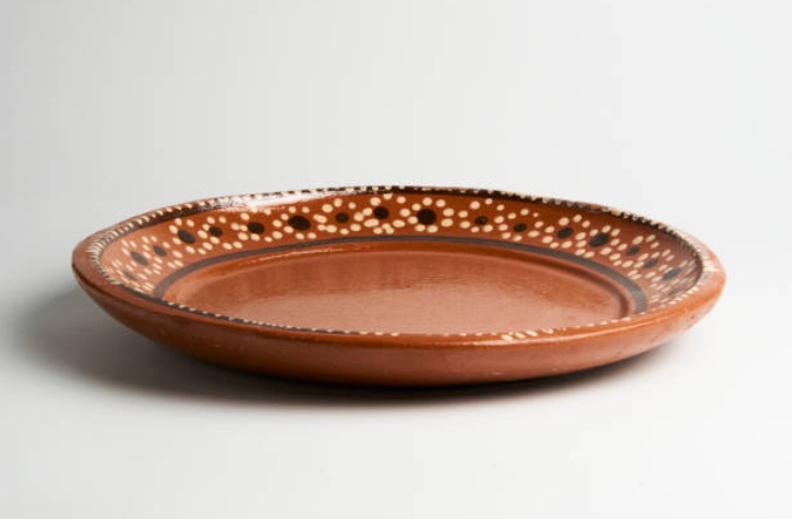 27cm Brown Round Clay Plate