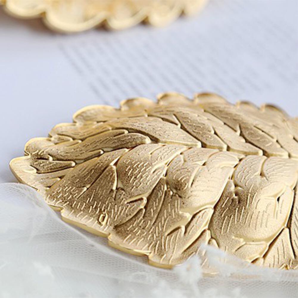 European Style Large Metal Leaf Shape Dried Fruit Dish Snack Plate
