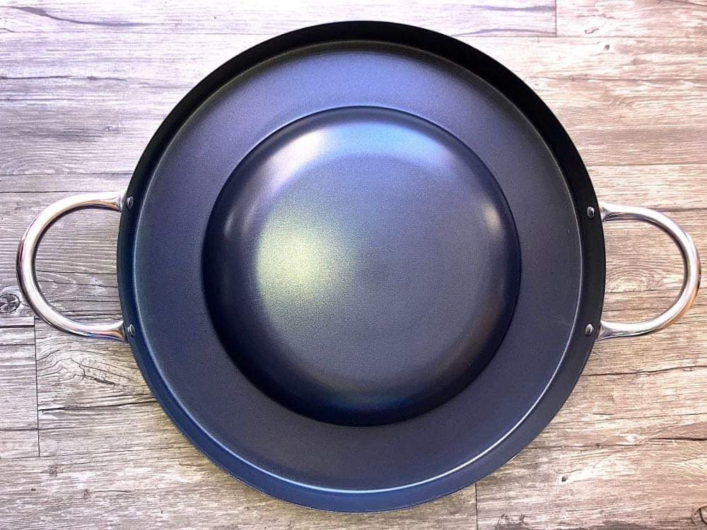 52cm Black Heavy Duty Stainless Steel Convex Comal